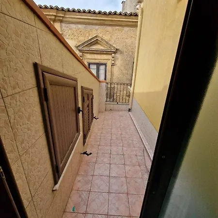 Al Corso 3 Apartment Naro